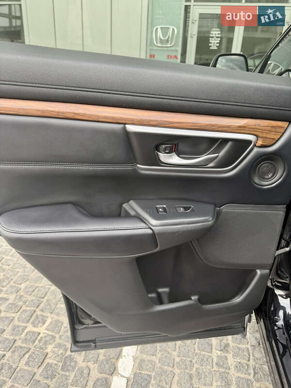 Внедорожник / Кроссовер Honda CR-V 2018 в Днепре