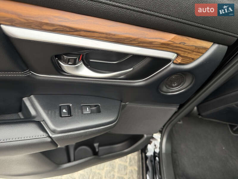 Внедорожник / Кроссовер Honda CR-V 2018 в Днепре