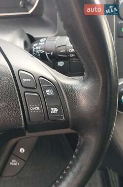Позашляховик / Кросовер Honda CR-V 2010 в 
