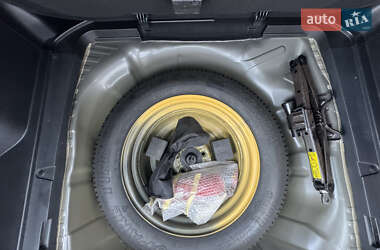 Внедорожник / Кроссовер Honda CR-V 2014 в 
