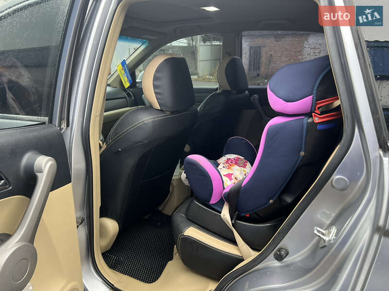 Внедорожник / Кроссовер Honda CR-V 2007 в Черкассах