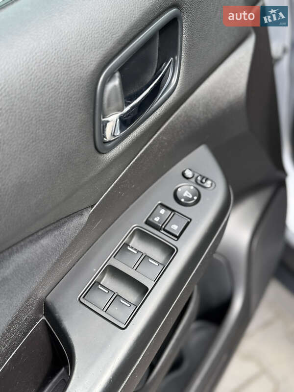 Внедорожник / Кроссовер Honda CR-V 2015 в Коломые