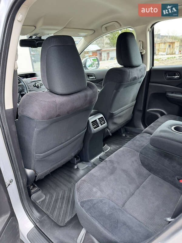 Внедорожник / Кроссовер Honda CR-V 2015 в Коломые