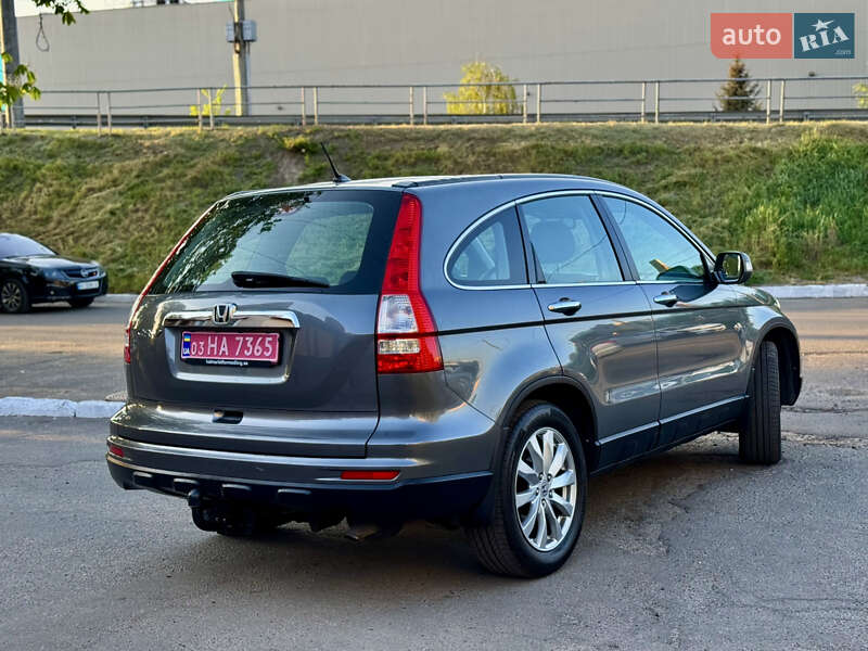 Позашляховик / Кросовер Honda CR-V 2010 в Полтаві