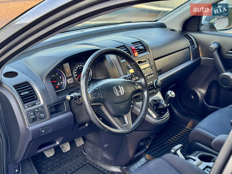 Позашляховик / Кросовер Honda CR-V 2010 в Полтаві