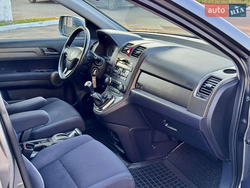 Позашляховик / Кросовер Honda CR-V 2010 в Полтаві