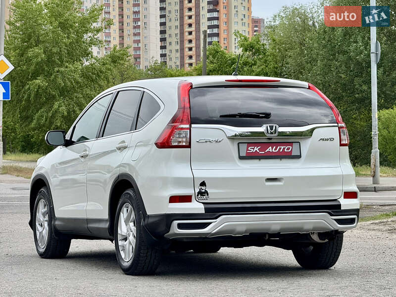 Позашляховик / Кросовер Honda CR-V 2015 в Києві