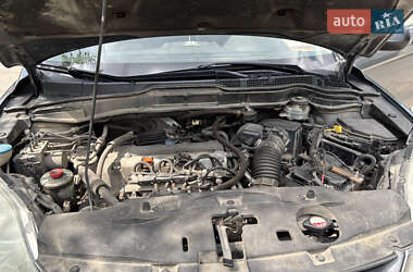 Внедорожник / Кроссовер Honda CR-V 2010 в 