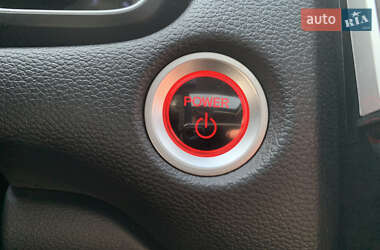 Внедорожник / Кроссовер Honda CR-V 2022 в 