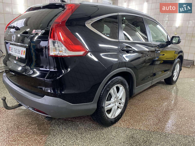 Позашляховик / Кросовер Honda CR-V 2014 в 