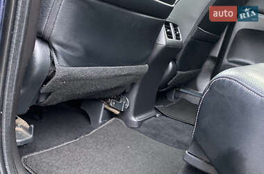Позашляховик / Кросовер Honda CR-V 2013 в 