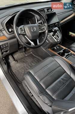 Внедорожник / Кроссовер Honda CR-V 2018 в 