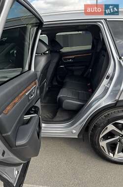 Внедорожник / Кроссовер Honda CR-V 2018 в 