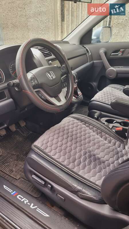 Внедорожник / Кроссовер Honda CR-V 2007 в Запорожье