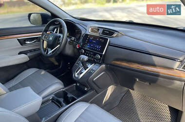 Позашляховик / Кросовер Honda CR-V 2019 в 