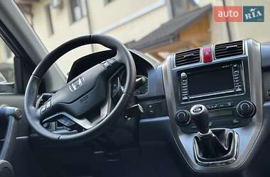 Позашляховик / Кросовер Honda CR-V 2011 в 