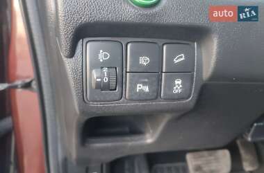 Позашляховик / Кросовер Honda CR-V 2012 в 