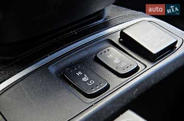 Внедорожник / Кроссовер Honda CR-V 2015 в 