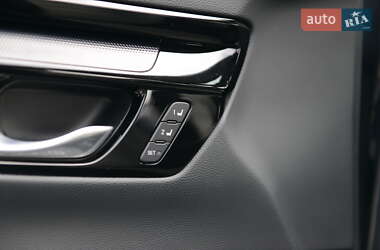 Внедорожник / Кроссовер Honda CR-V 2023 в 