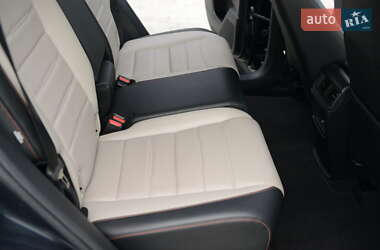 Внедорожник / Кроссовер Honda CR-V 2023 в 