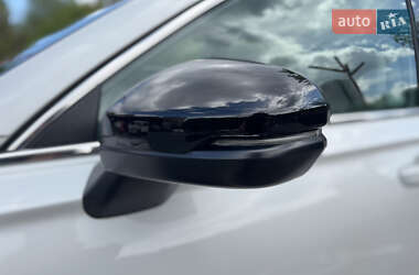 Внедорожник / Кроссовер Honda CR-V 2023 в 