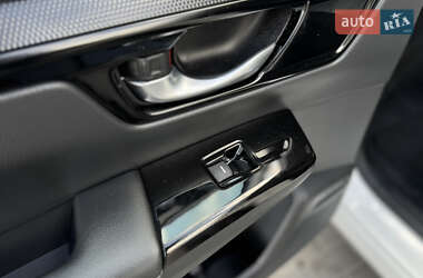 Внедорожник / Кроссовер Honda CR-V 2023 в 