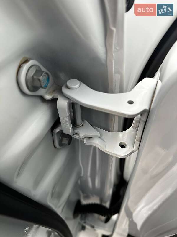 Внедорожник / Кроссовер Honda CR-V 2020 в Макарове