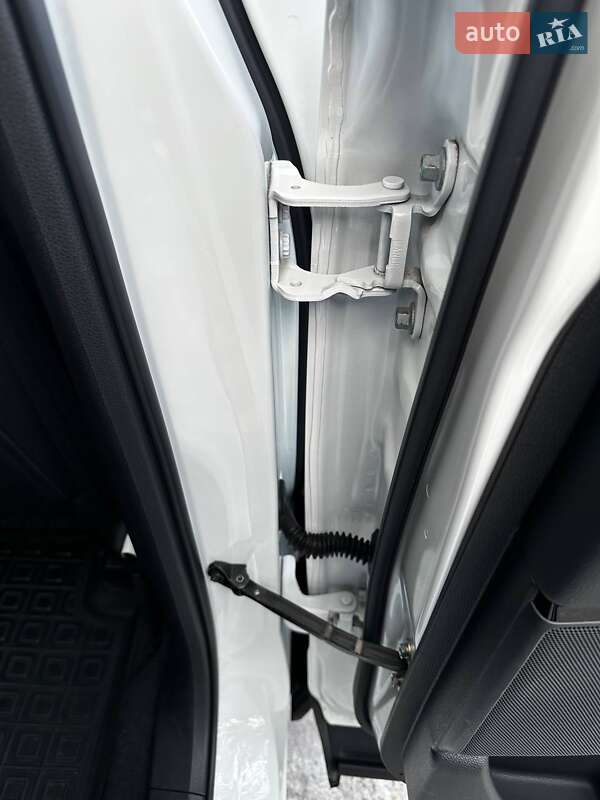 Внедорожник / Кроссовер Honda CR-V 2020 в Макарове