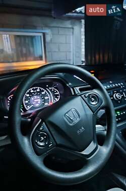 Внедорожник / Кроссовер Honda CR-V 2016 в 