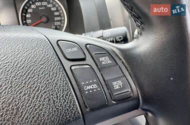 Позашляховик / Кросовер Honda CR-V 2008 в 