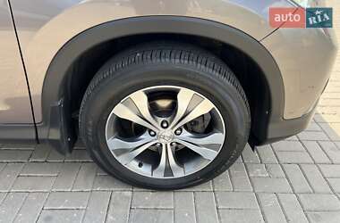 Позашляховик / Кросовер Honda CR-V 2013 в 