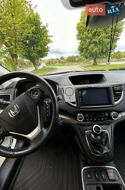 Внедорожник / Кроссовер Honda CR-V 2015 в Сокале