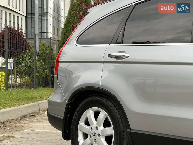 Позашляховик / Кросовер Honda CR-V 2007 в Радивиліві