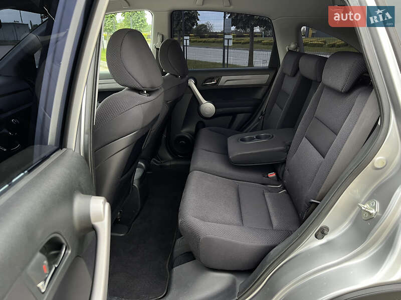 Позашляховик / Кросовер Honda CR-V 2007 в Радивиліві