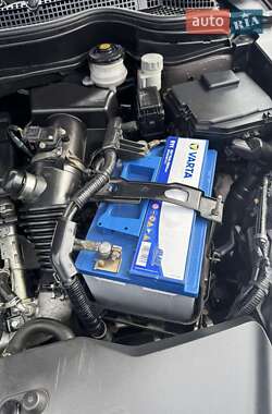 Внедорожник / Кроссовер Honda CR-V 2010 в 