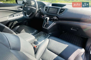Позашляховик / Кросовер Honda CR-V 2016 в 