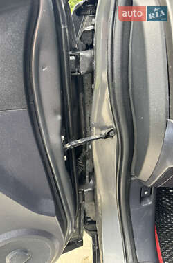 Внедорожник / Кроссовер Honda CR-V 2010 в 