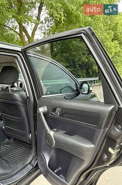 Позашляховик / Кросовер Honda CR-V 2011 в 