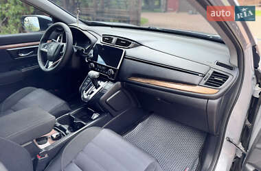 Позашляховик / Кросовер Honda CR-V 2018 в 