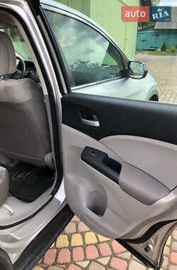 Позашляховик / Кросовер Honda CR-V 2012 в 