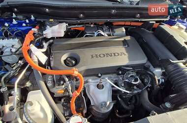 Внедорожник / Кроссовер Honda CR-V 2023 в 