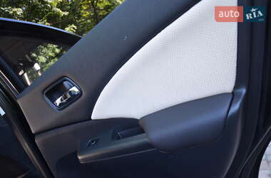Внедорожник / Кроссовер Honda CR-V 2014 в 