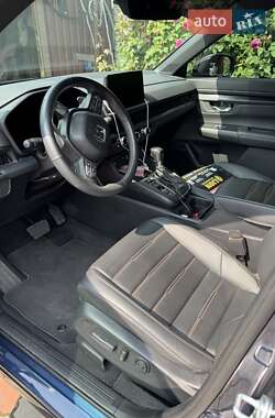 Позашляховик / Кросовер Honda CR-V 2023 в 