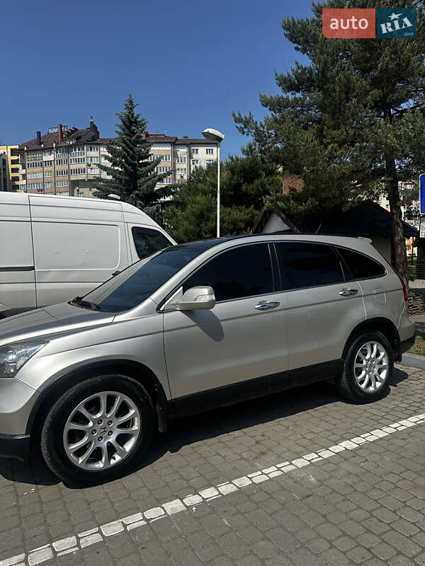 Внедорожник / Кроссовер Honda CR-V 2007 в Ивано-Франковске