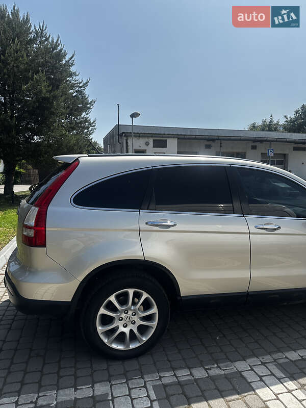 Внедорожник / Кроссовер Honda CR-V 2007 в Ивано-Франковске