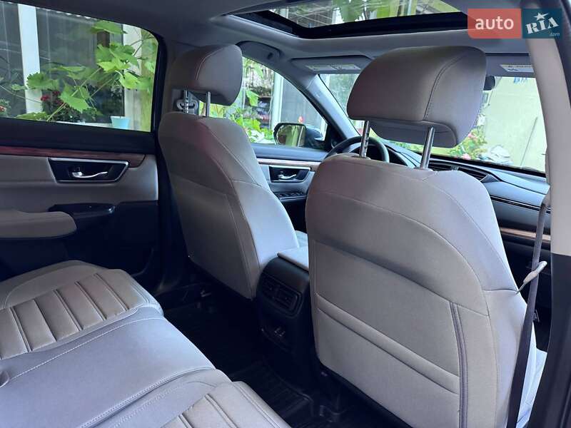 Внедорожник / Кроссовер Honda CR-V 2018 в Одессе фото 5 Внедорожник / Кроссовер Honda CR-V 2018 в Одессе