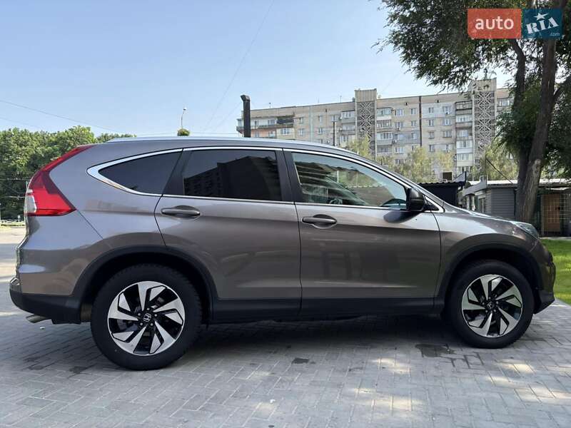 Внедорожник / Кроссовер Honda CR-V 2015 в Запорожье