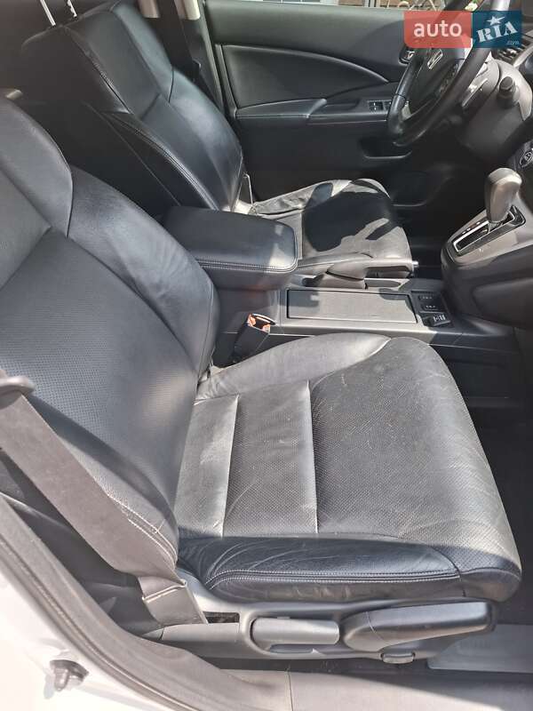 Позашляховик / Кросовер Honda CR-V 2012 в Чернівцях