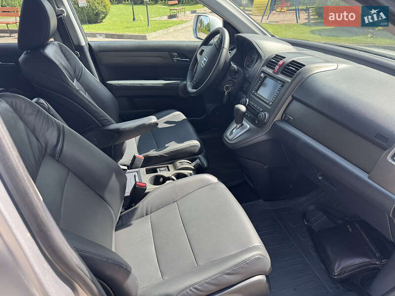 Внедорожник / Кроссовер Honda CR-V 2011 в Стрые