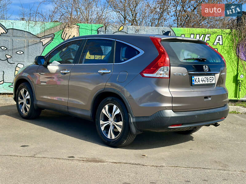 Позашляховик / Кросовер Honda CR-V 2012 в Києві